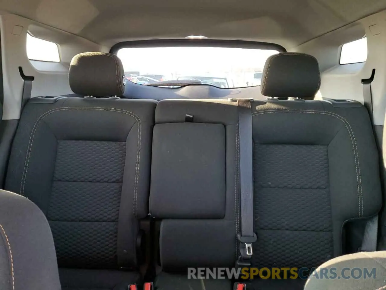 10 Photograph of a damaged car 3GKALMEV1KL225593 GMC TERRAIN 2019