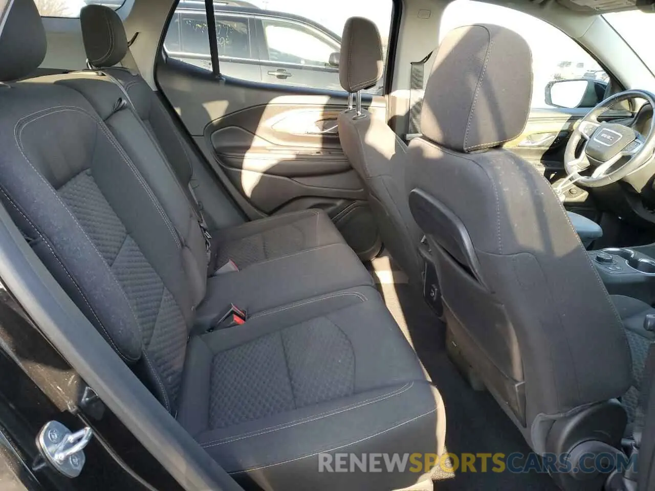 11 Photograph of a damaged car 3GKALMEV1KL225593 GMC TERRAIN 2019