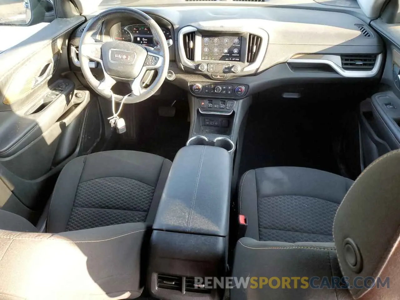 8 Photograph of a damaged car 3GKALMEV1KL225593 GMC TERRAIN 2019