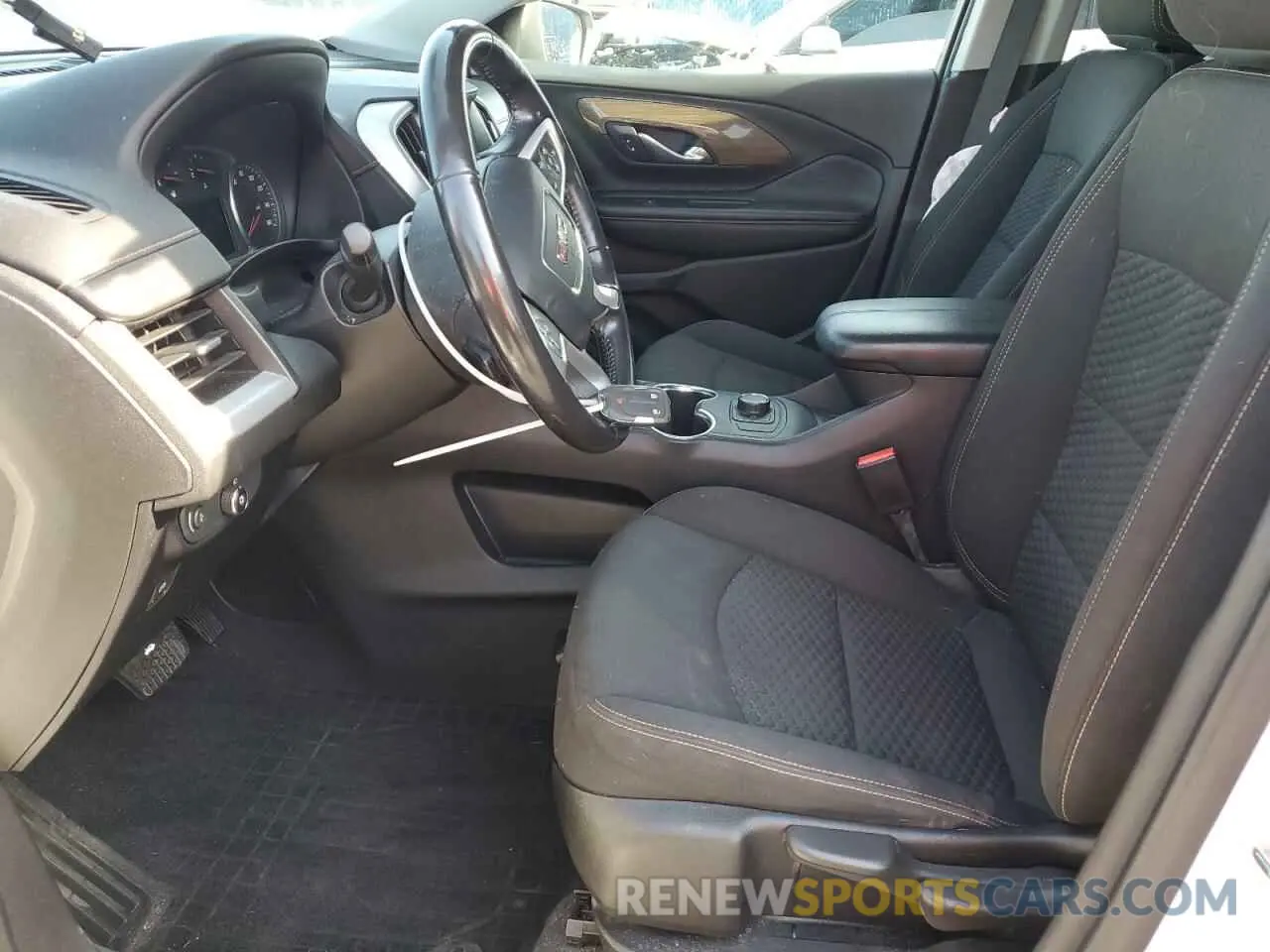 7 Photograph of a damaged car 3GKALMEV1KL229210 GMC TERRAIN 2019