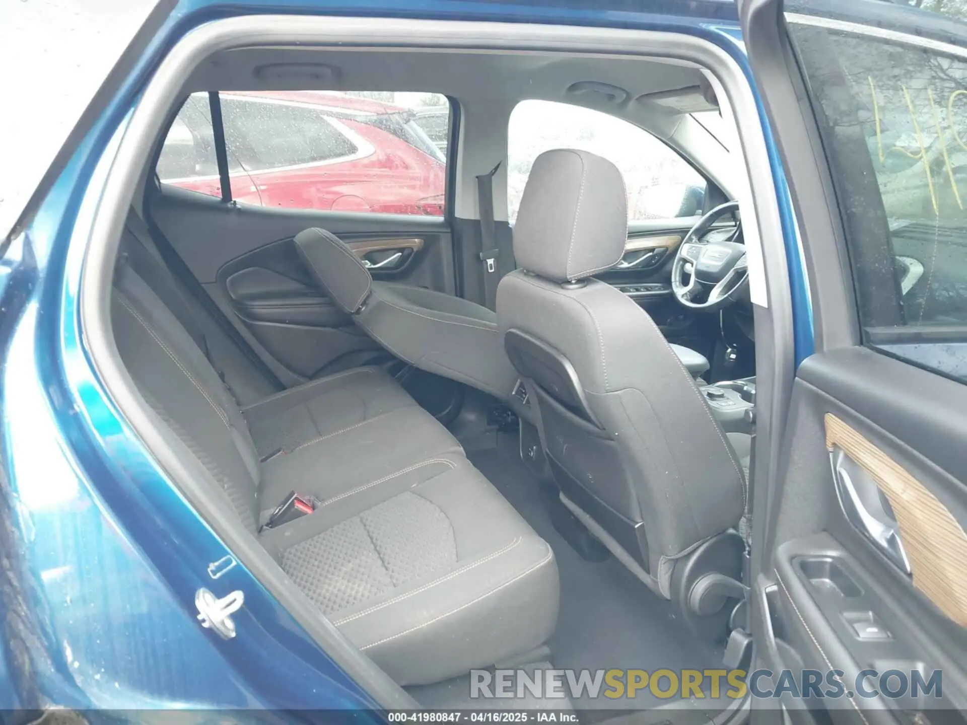 8 Photograph of a damaged car 3GKALMEV1KL243530 GMC TERRAIN 2019