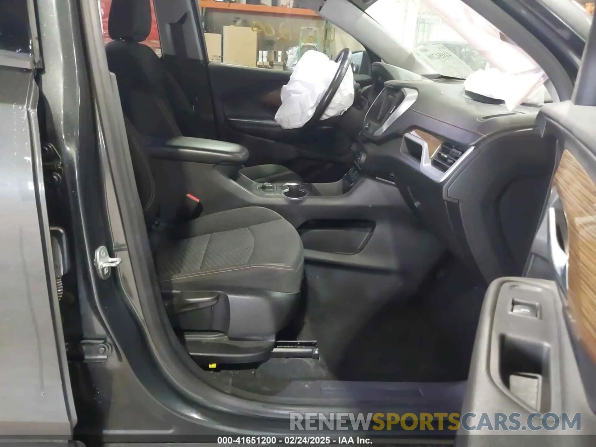 5 Photograph of a damaged car 3GKALMEV1KL349850 GMC TERRAIN 2019