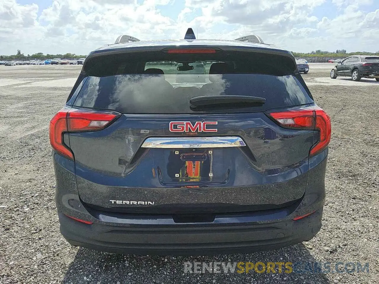 6 Photograph of a damaged car 3GKALMEV2KL162116 GMC TERRAIN 2019