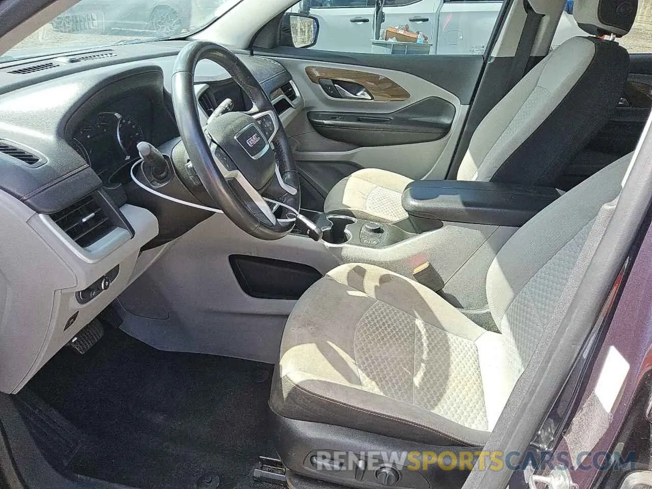 7 Photograph of a damaged car 3GKALMEV2KL162116 GMC TERRAIN 2019