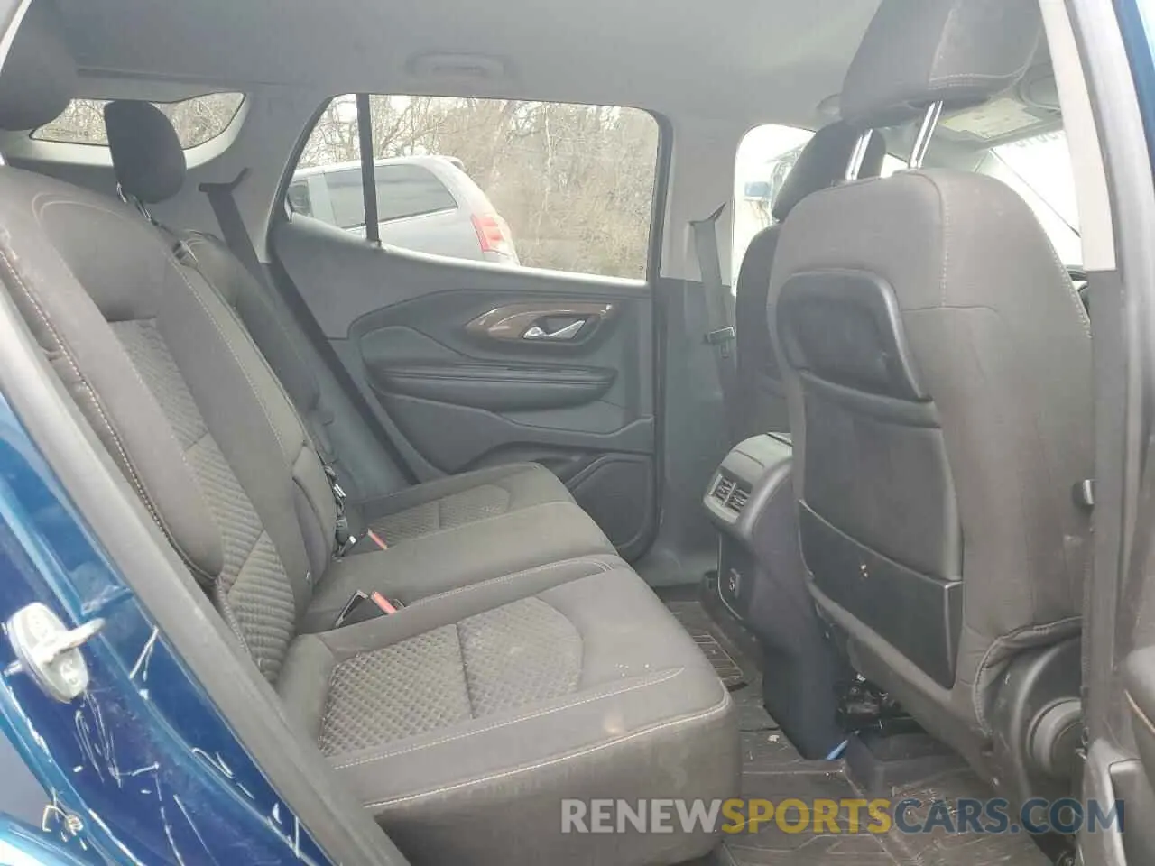 11 Photograph of a damaged car 3GKALMEV2KL353681 GMC TERRAIN 2019