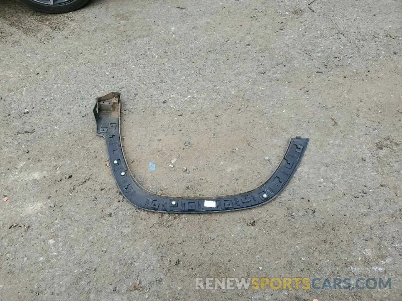 13 Photograph of a damaged car 3GKALMEV2KL353681 GMC TERRAIN 2019