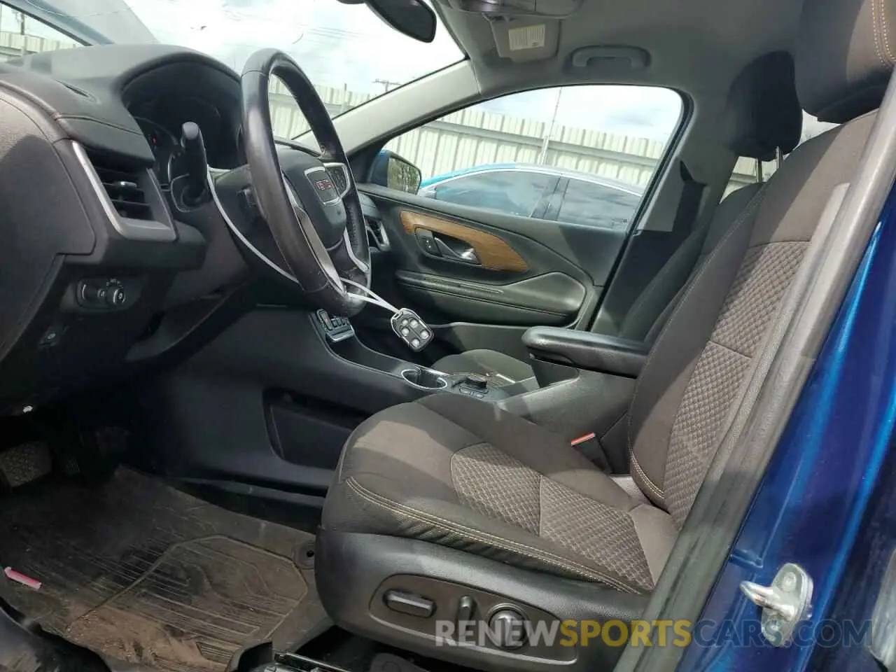 7 Photograph of a damaged car 3GKALMEV2KL353681 GMC TERRAIN 2019