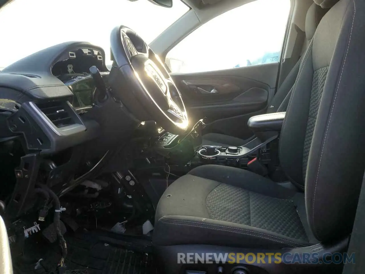 7 Photograph of a damaged car 3GKALMEV2KL367595 GMC TERRAIN 2019