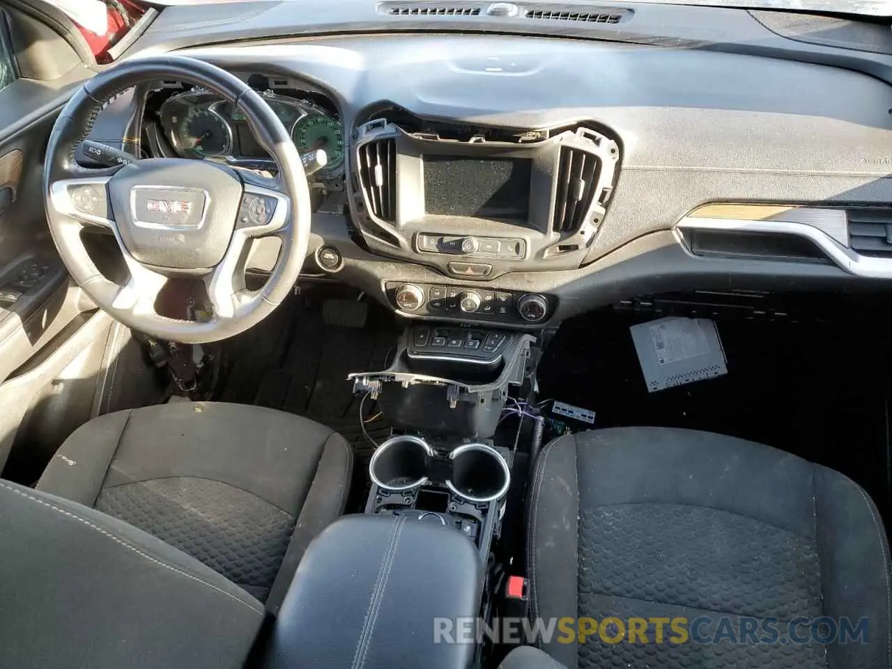 8 Photograph of a damaged car 3GKALMEV2KL367595 GMC TERRAIN 2019