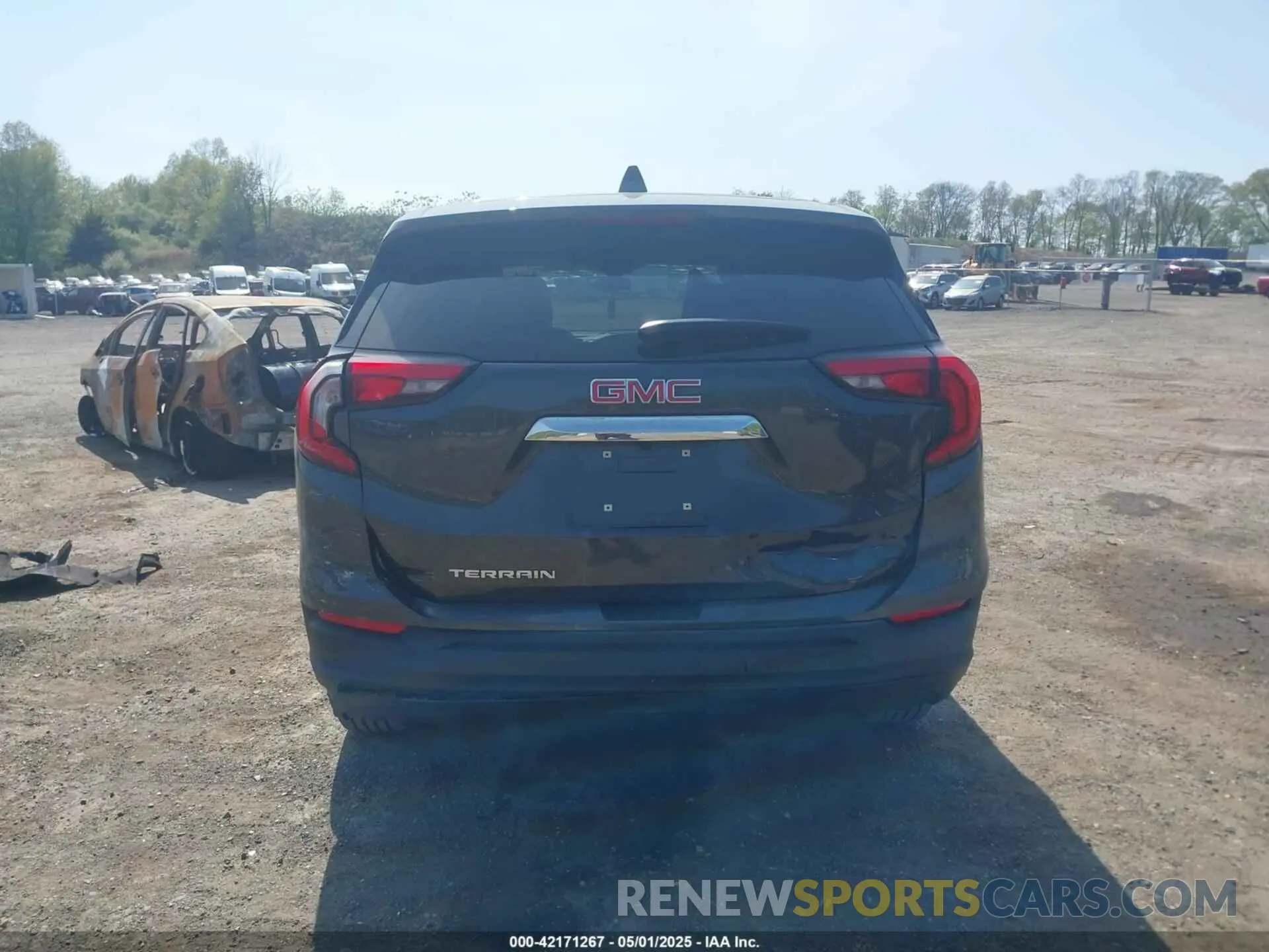 16 Photograph of a damaged car 3GKALMEV3KL108517 GMC TERRAIN 2019