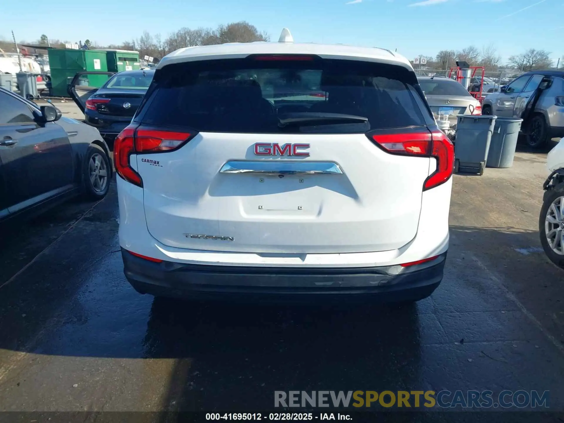 17 Photograph of a damaged car 3GKALMEV3KL298870 GMC TERRAIN 2019