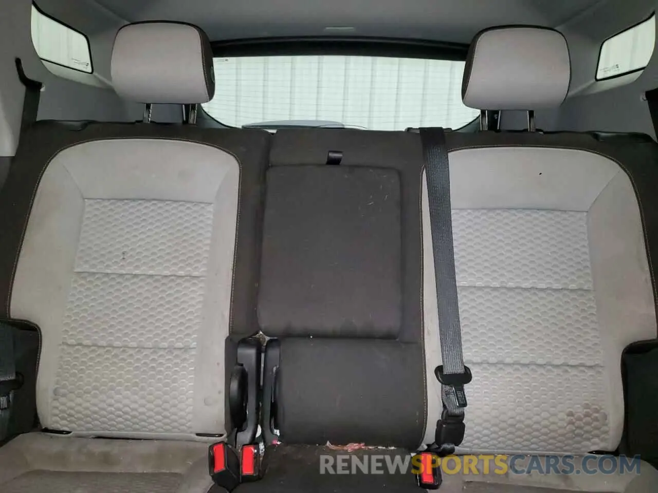 10 Photograph of a damaged car 3GKALMEV3KL396202 GMC TERRAIN 2019