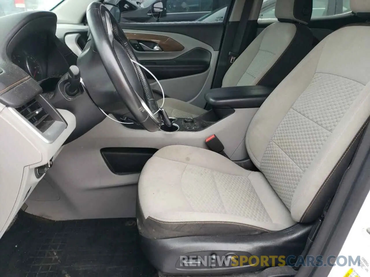 7 Photograph of a damaged car 3GKALMEV3KL396202 GMC TERRAIN 2019