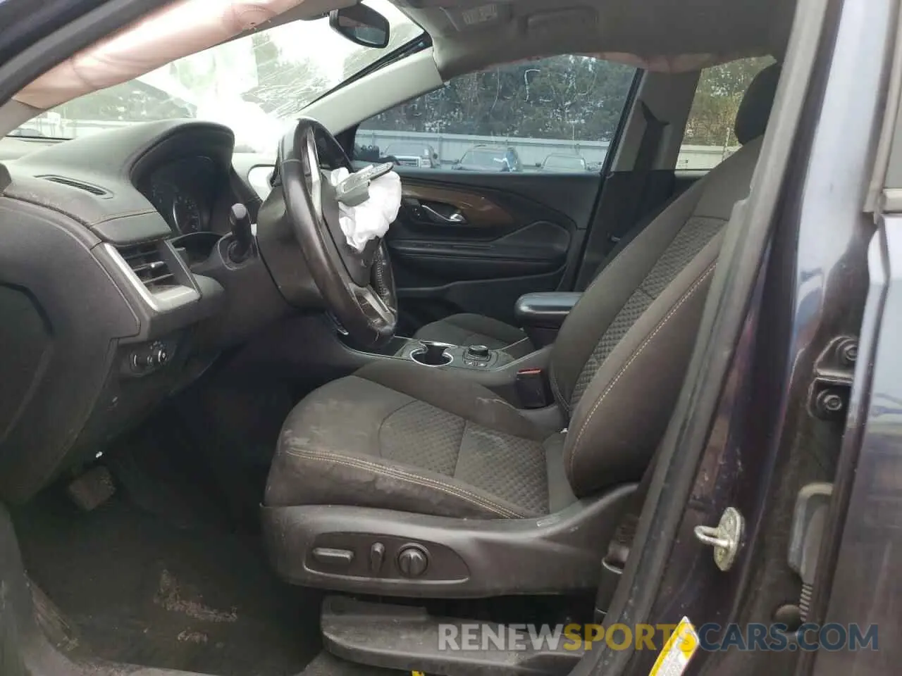 7 Photograph of a damaged car 3GKALMEV4KL101592 GMC TERRAIN 2019