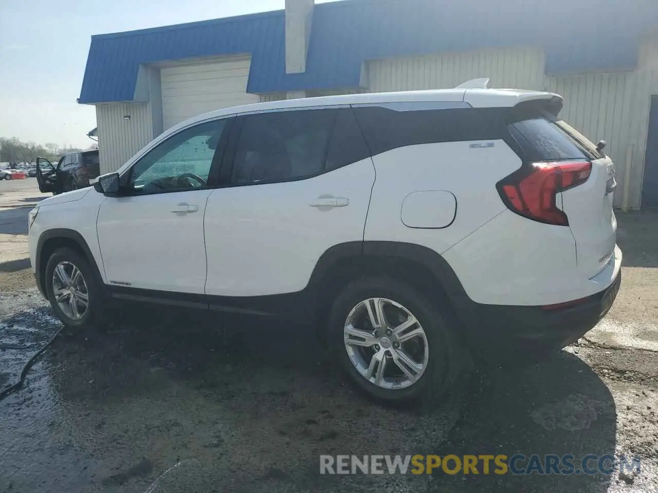 2 Photograph of a damaged car 3GKALMEV4KL108946 GMC TERRAIN 2019