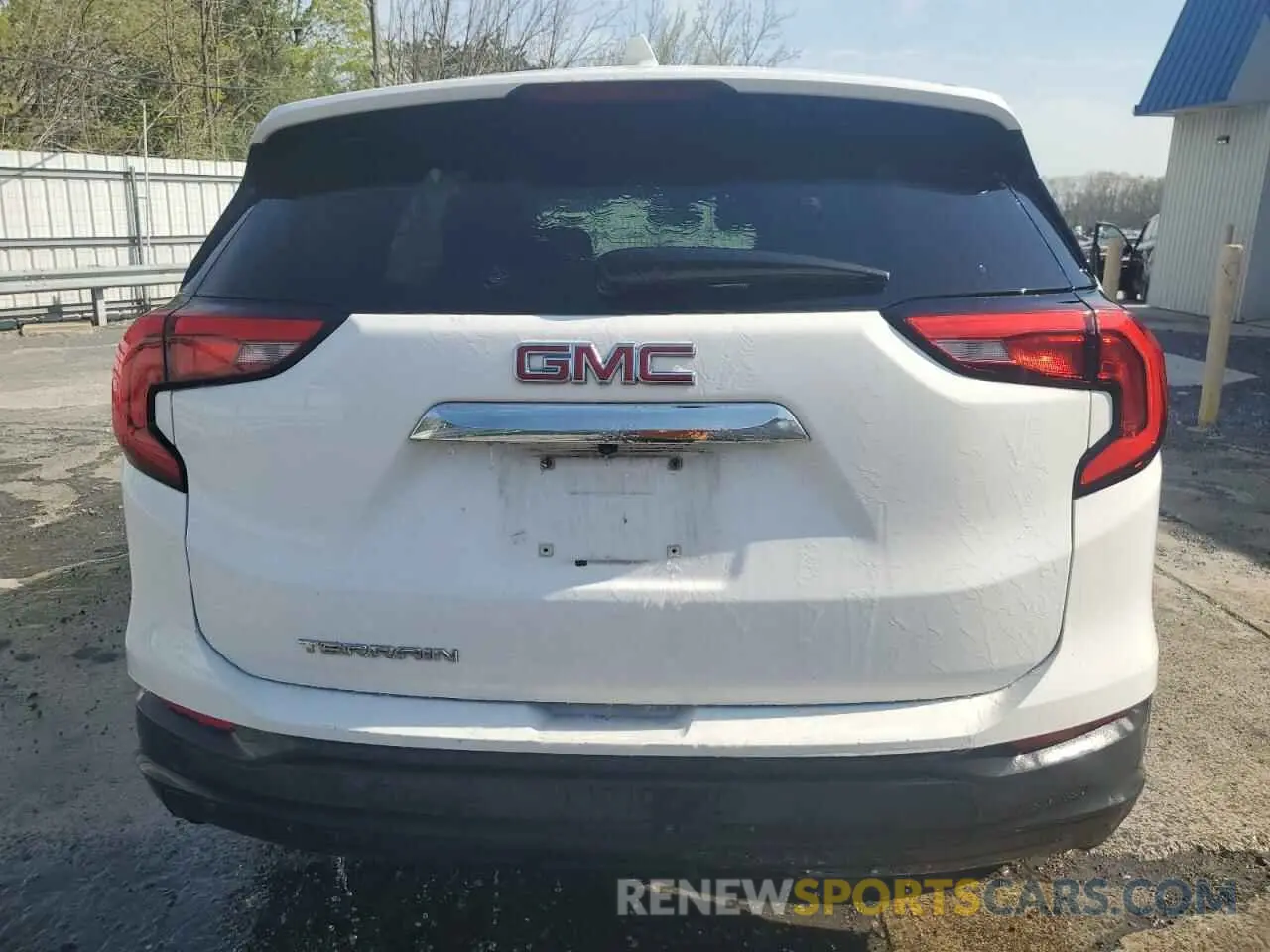 6 Photograph of a damaged car 3GKALMEV4KL108946 GMC TERRAIN 2019