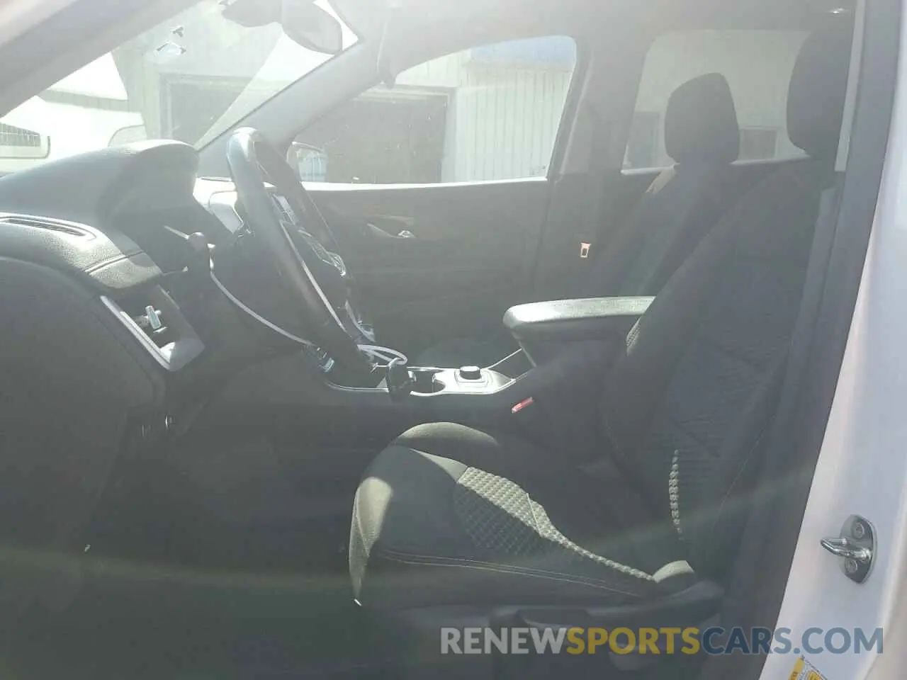 7 Photograph of a damaged car 3GKALMEV4KL108946 GMC TERRAIN 2019