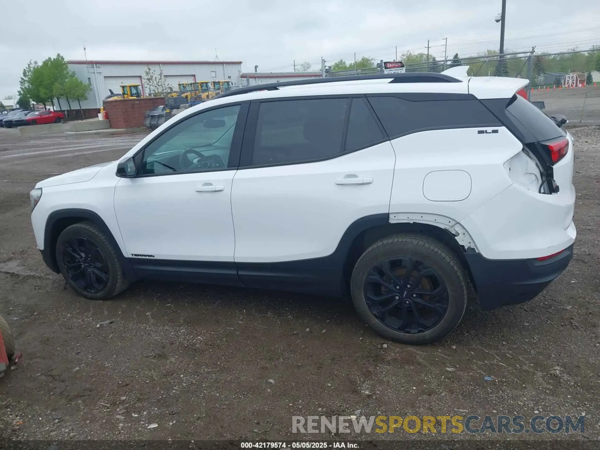 15 Photograph of a damaged car 3GKALMEV4KL123351 GMC TERRAIN 2019