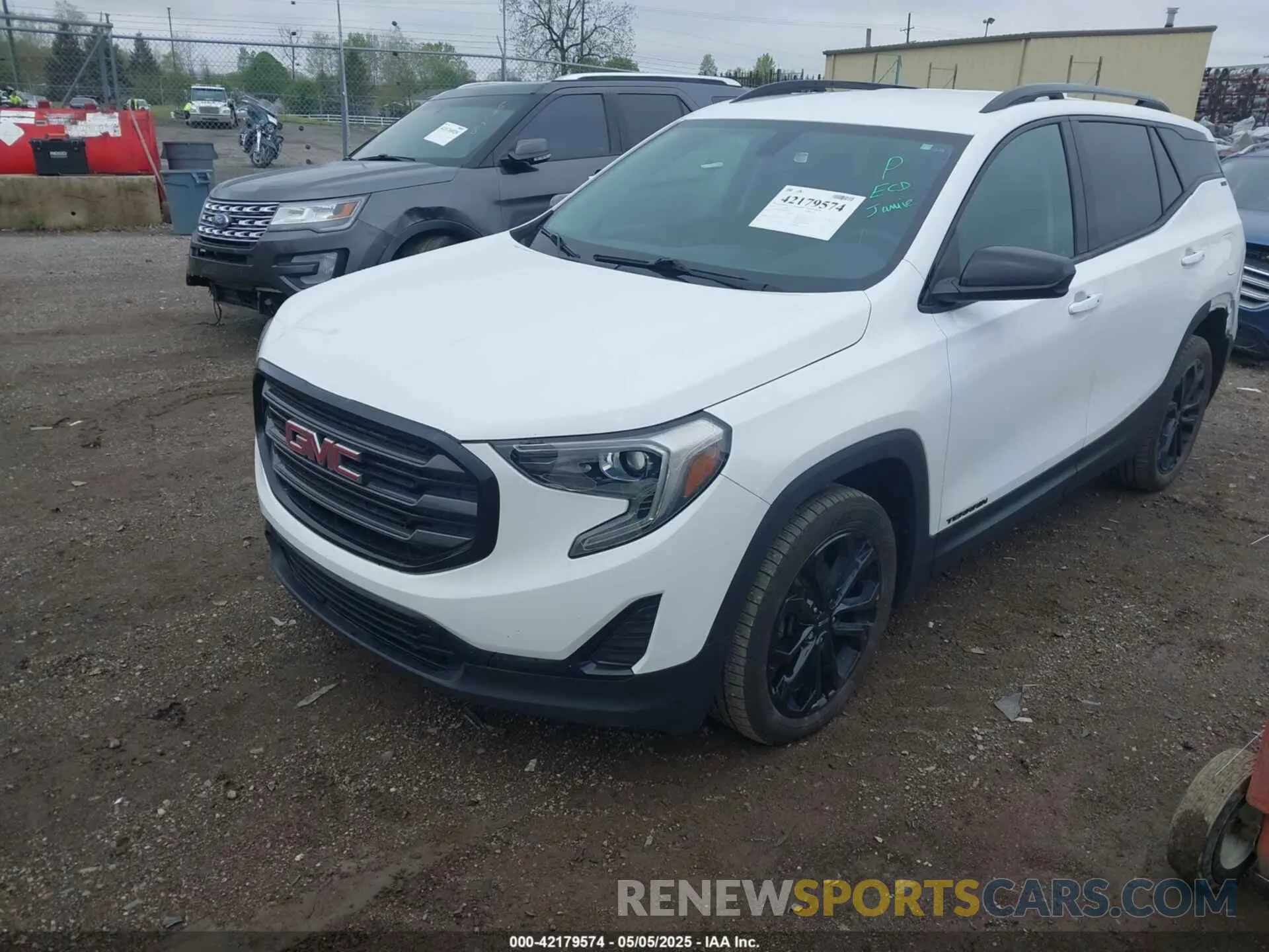 2 Photograph of a damaged car 3GKALMEV4KL123351 GMC TERRAIN 2019