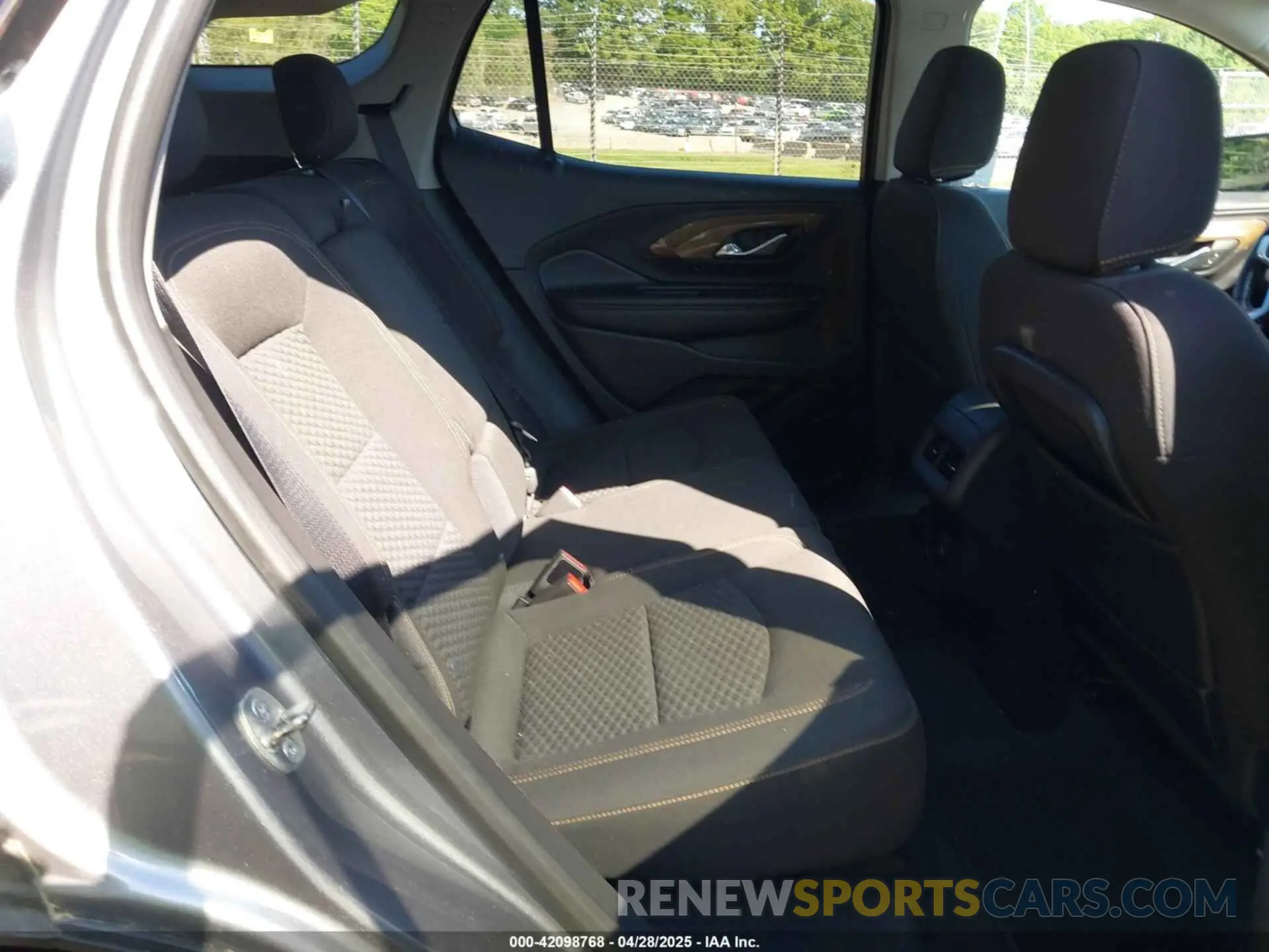 8 Photograph of a damaged car 3GKALMEV4KL212126 GMC TERRAIN 2019