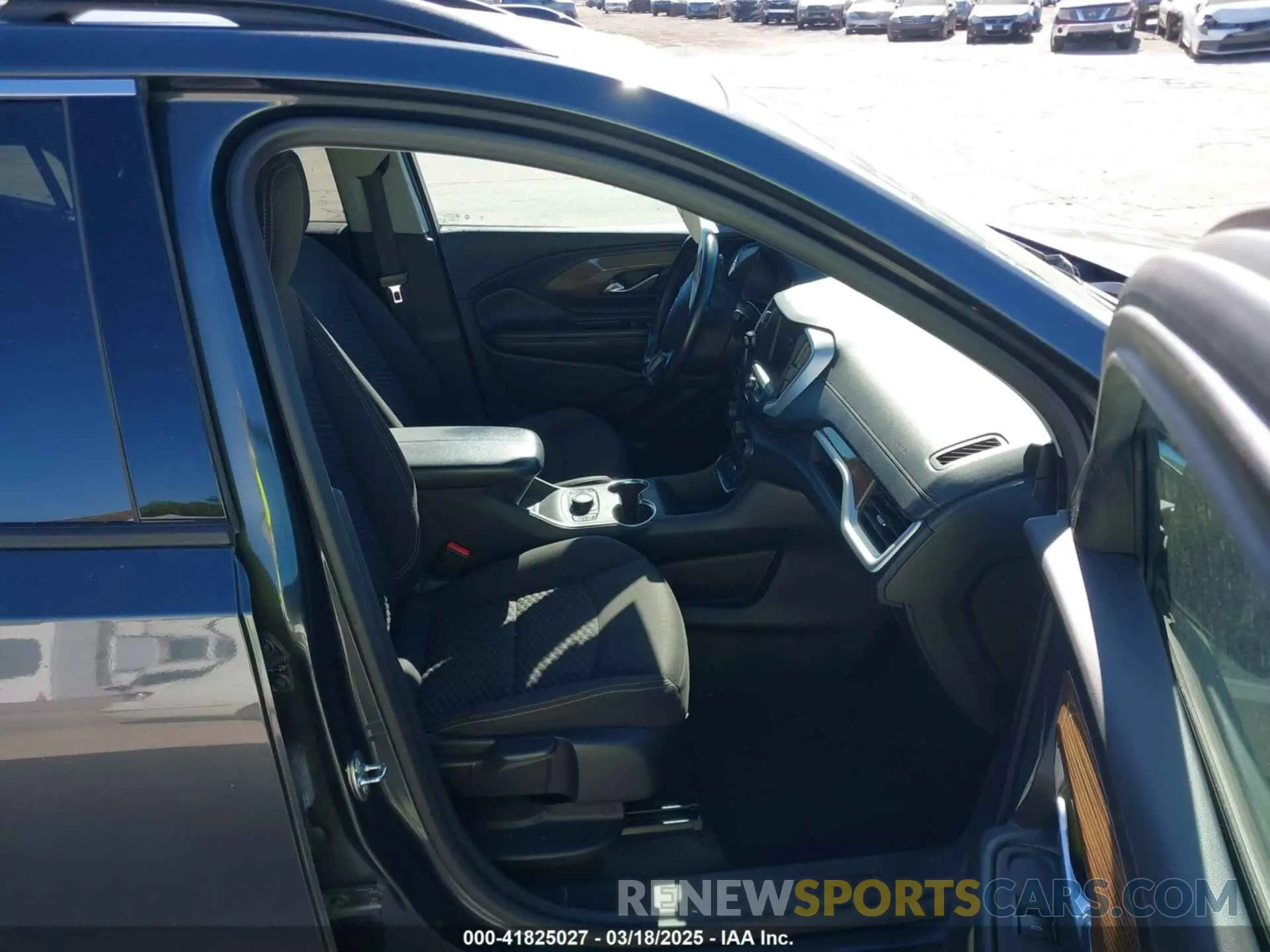 5 Photograph of a damaged car 3GKALMEV4KL239486 GMC TERRAIN 2019