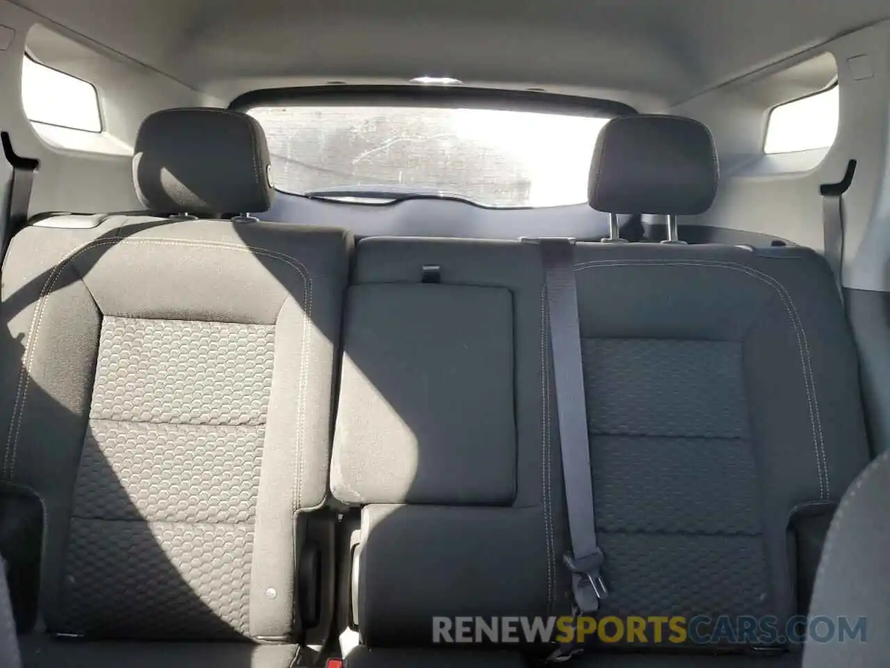 10 Photograph of a damaged car 3GKALMEV4KL373494 GMC TERRAIN 2019