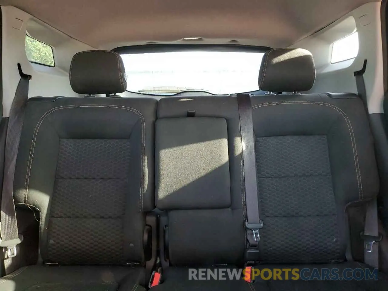 10 Photograph of a damaged car 3GKALMEV5KL105344 GMC TERRAIN 2019