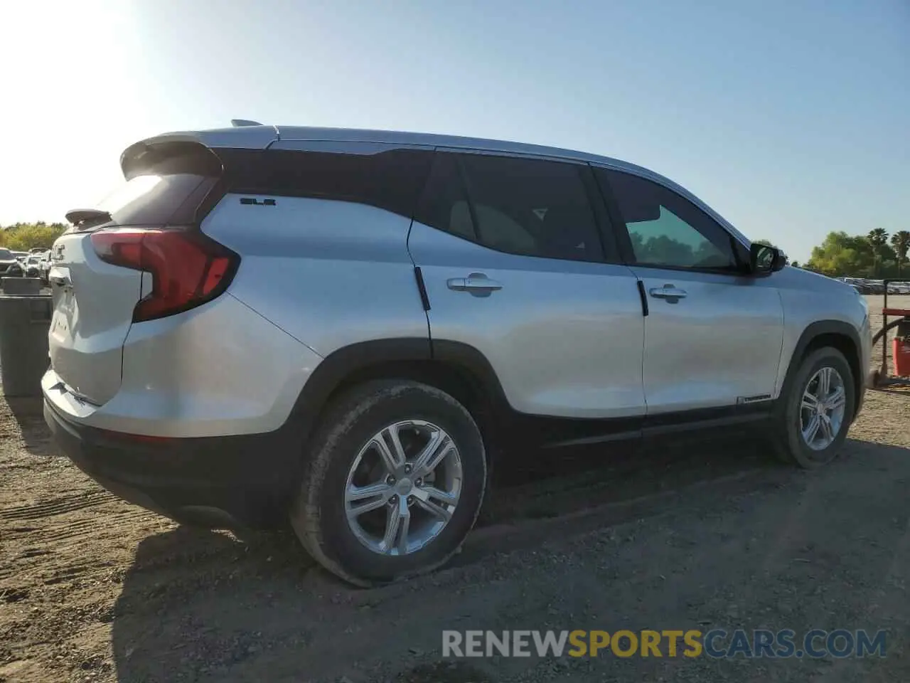 3 Photograph of a damaged car 3GKALMEV5KL105344 GMC TERRAIN 2019