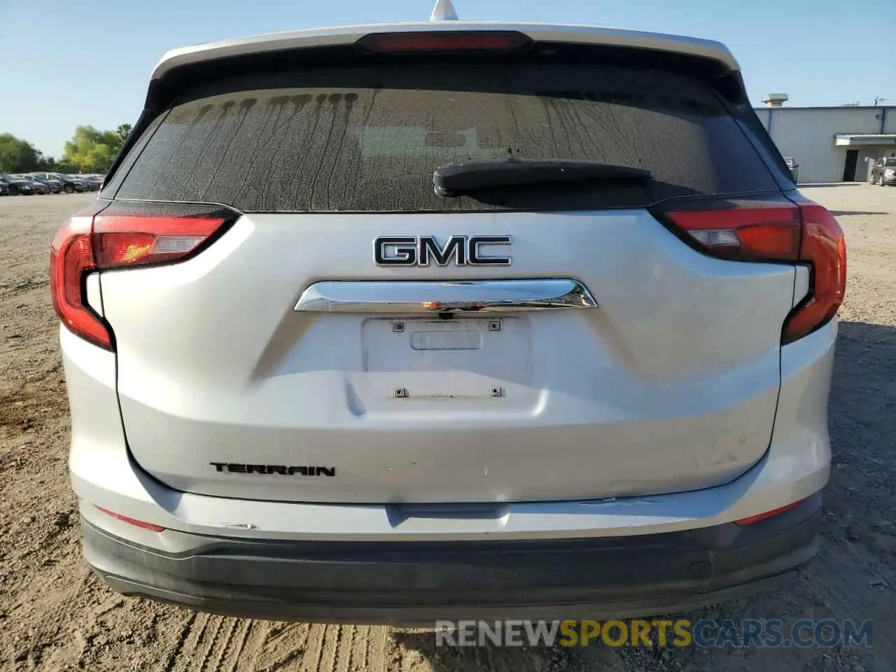 6 Photograph of a damaged car 3GKALMEV5KL105344 GMC TERRAIN 2019