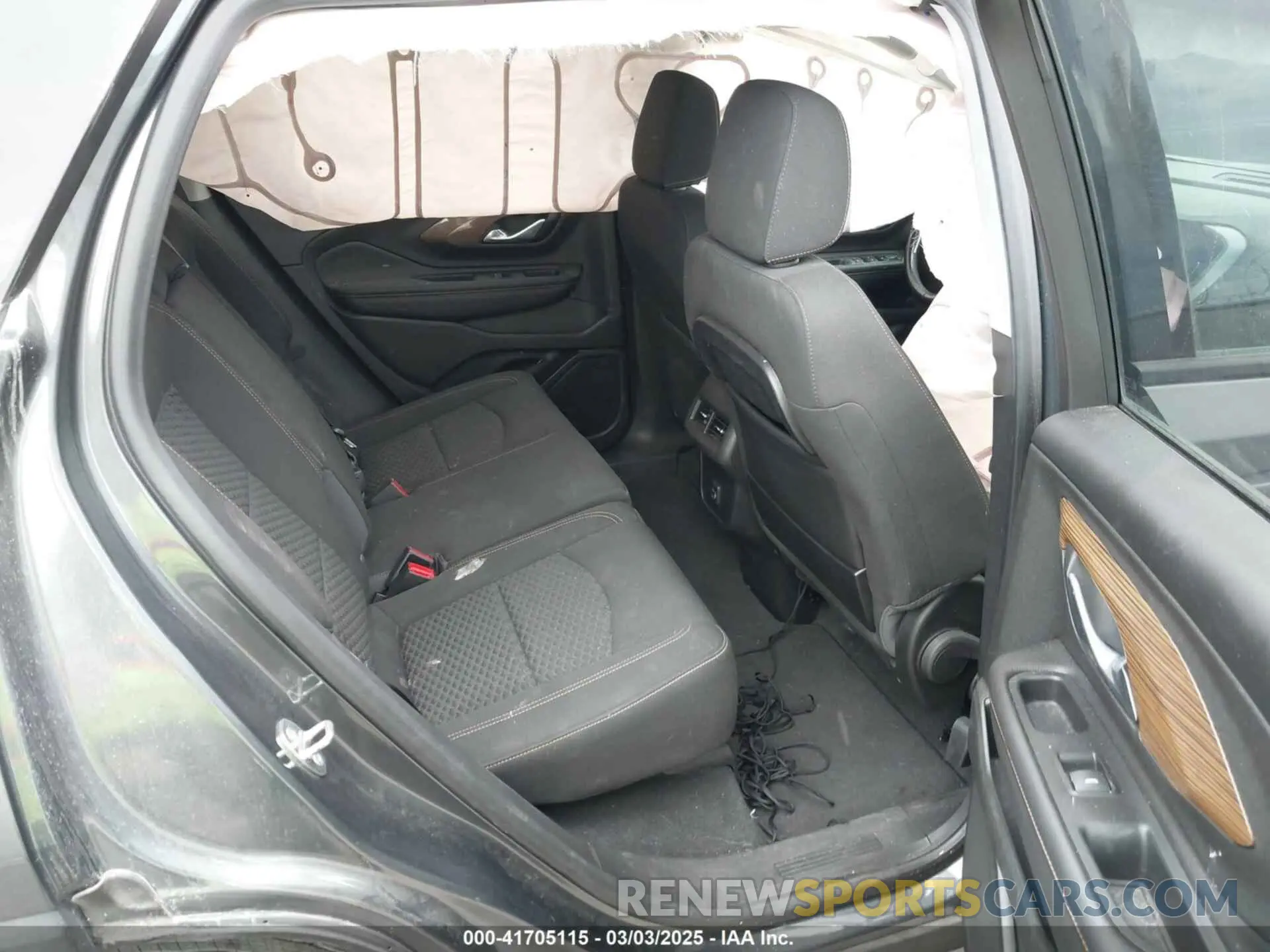 8 Photograph of a damaged car 3GKALMEV5KL108860 GMC TERRAIN 2019