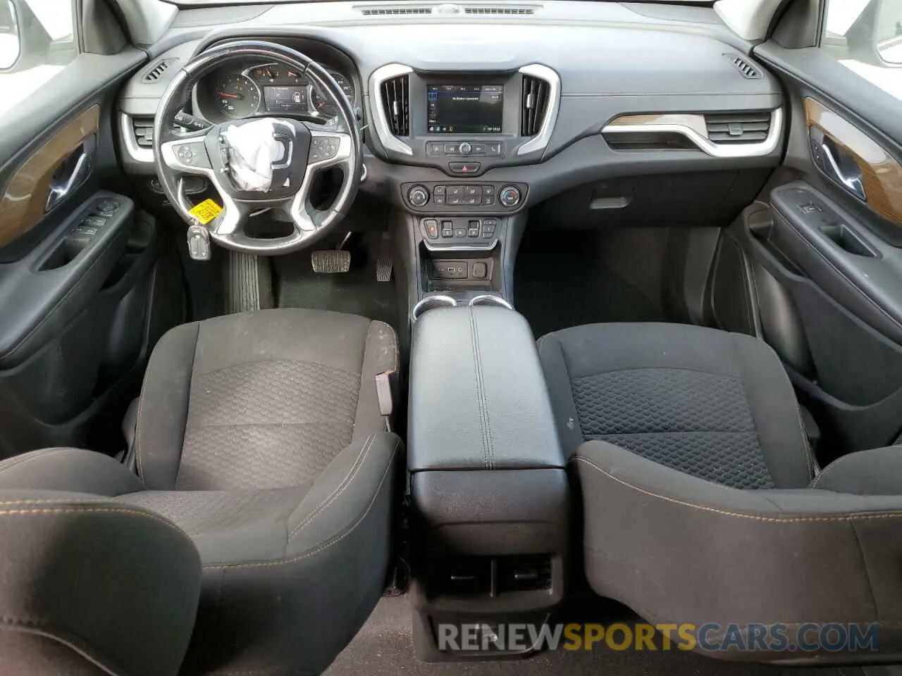 8 Photograph of a damaged car 3GKALMEV5KL206285 GMC TERRAIN 2019