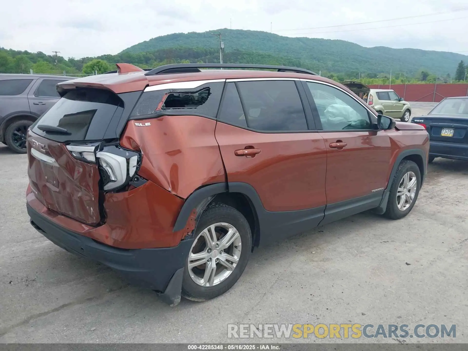 4 Photograph of a damaged car 3GKALMEV5KL254031 GMC TERRAIN 2019