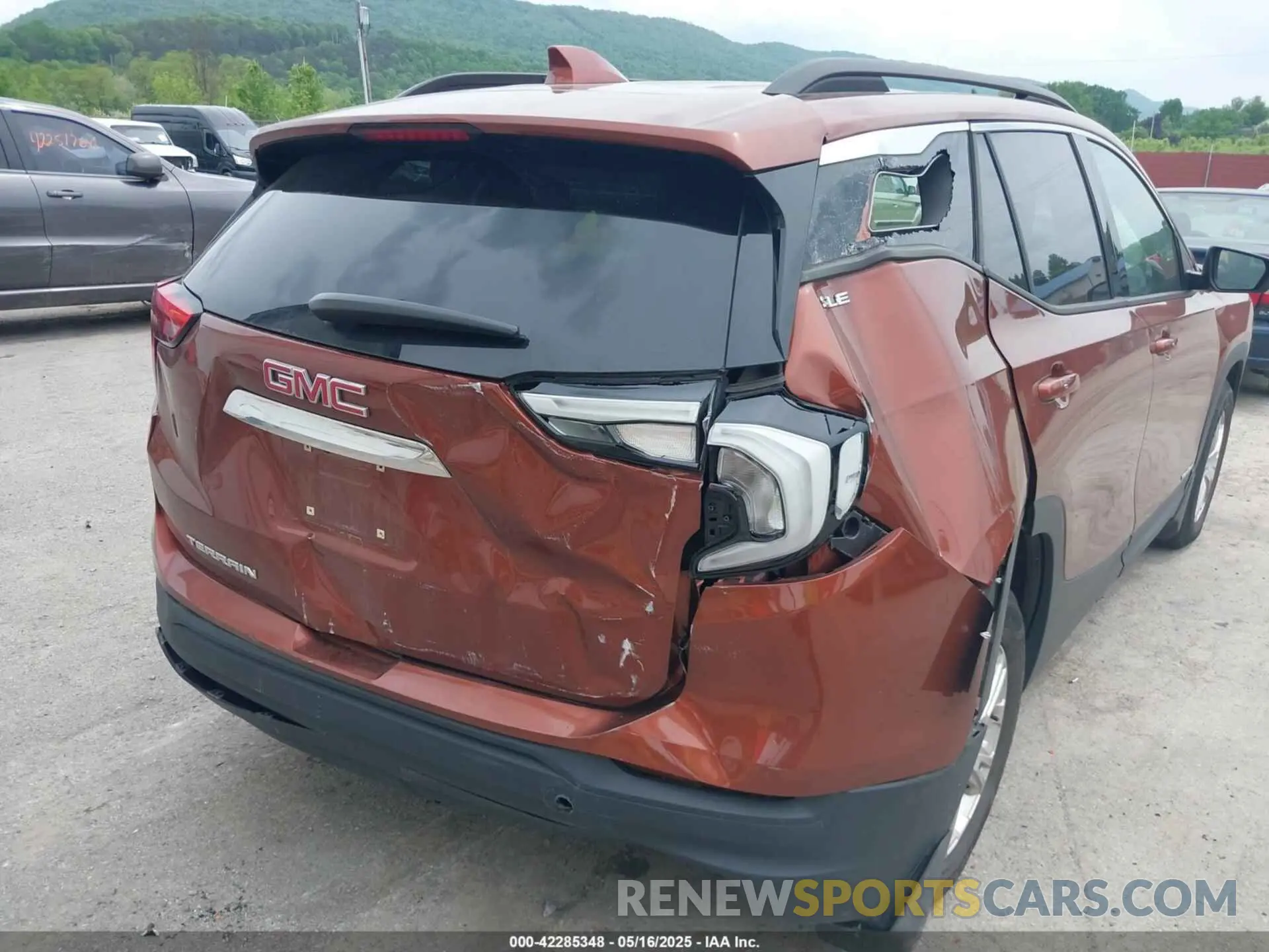 6 Photograph of a damaged car 3GKALMEV5KL254031 GMC TERRAIN 2019