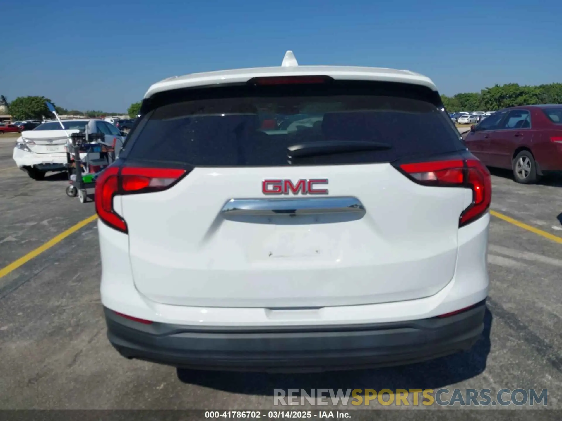 16 Photograph of a damaged car 3GKALMEV6KL106907 GMC TERRAIN 2019