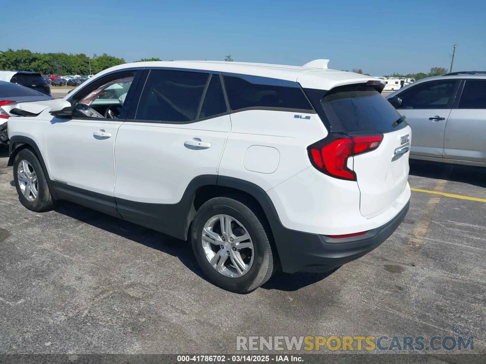 3 Photograph of a damaged car 3GKALMEV6KL106907 GMC TERRAIN 2019