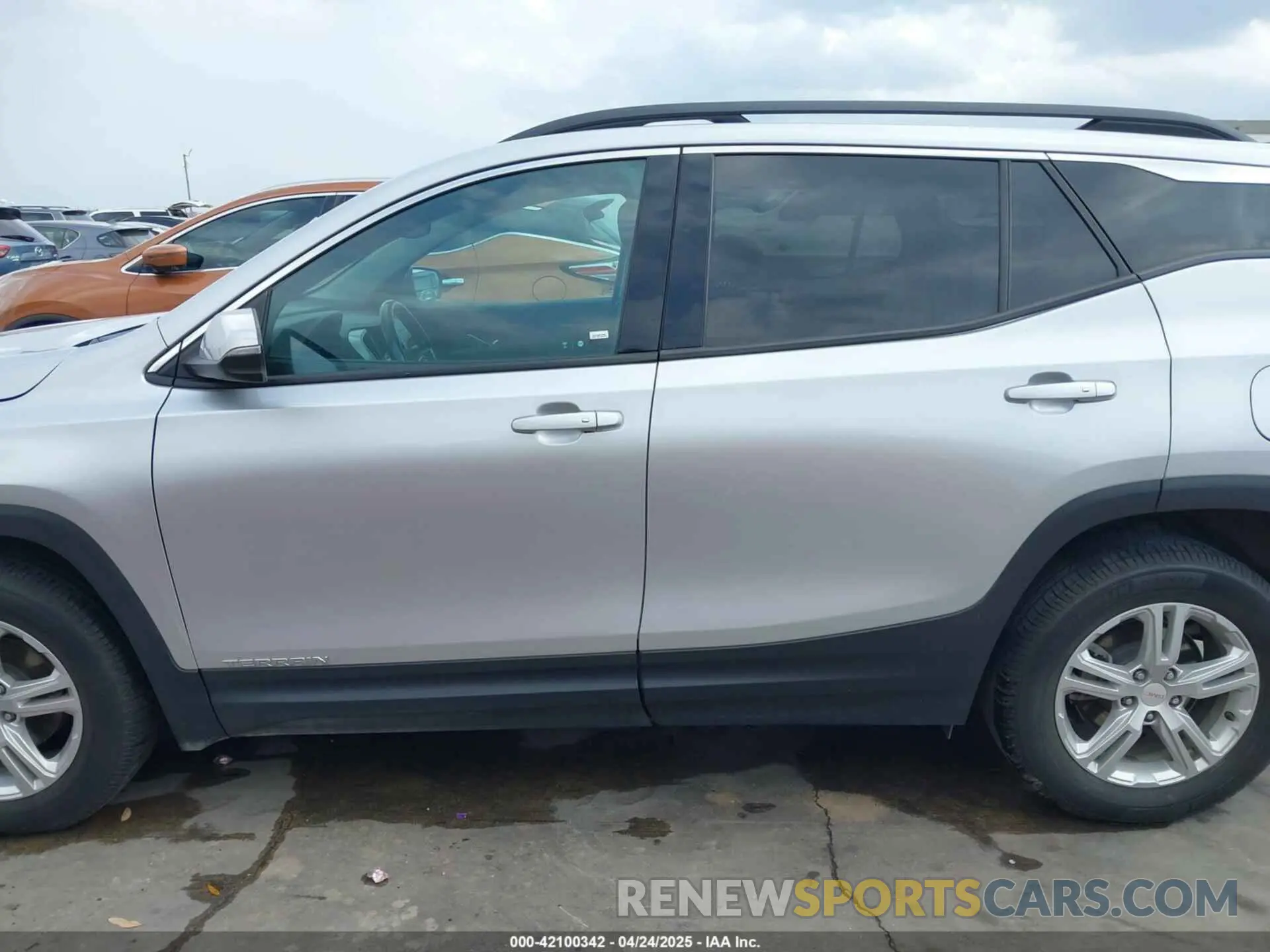 14 Photograph of a damaged car 3GKALMEV6KL156304 GMC TERRAIN 2019