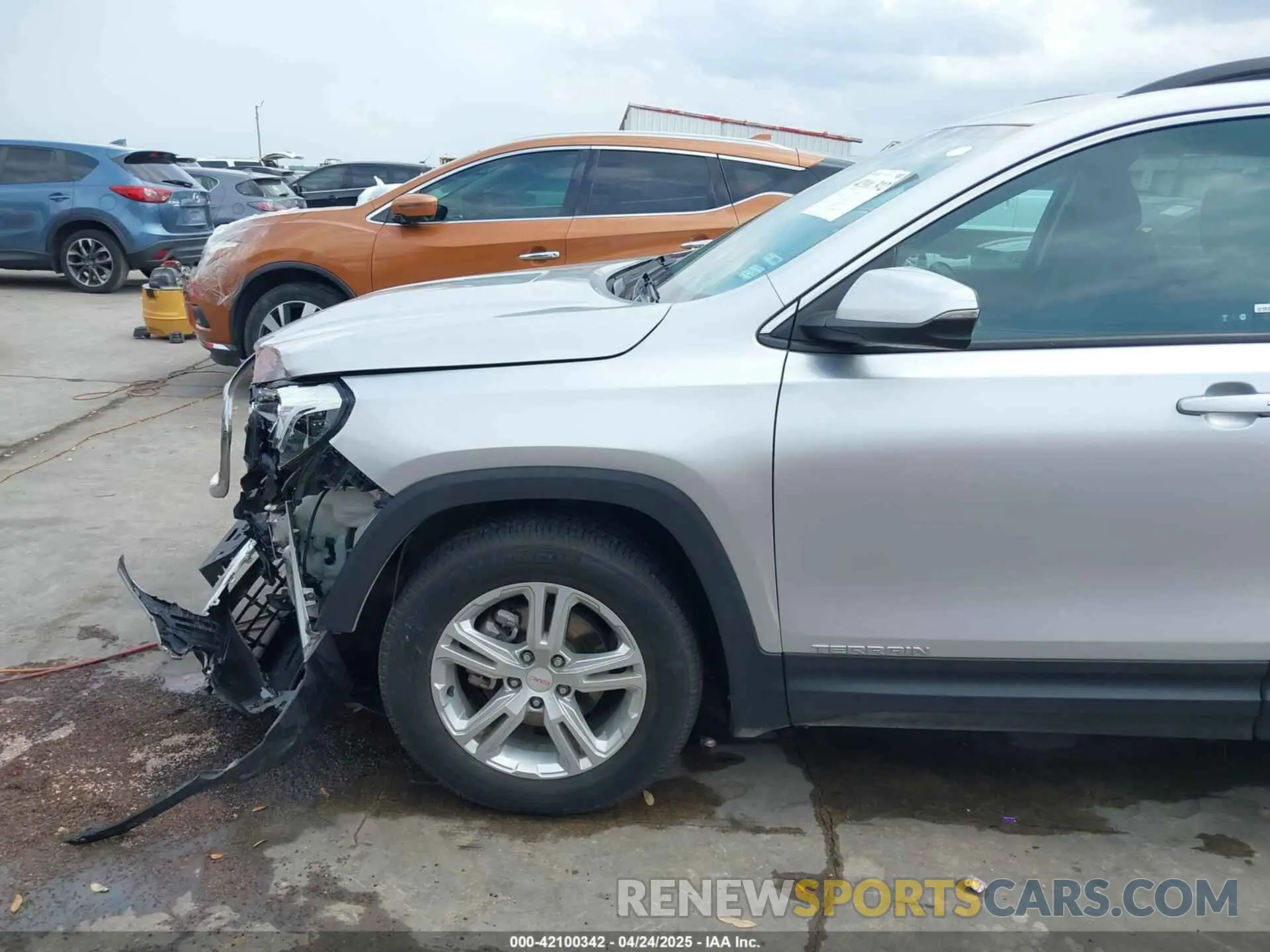 18 Photograph of a damaged car 3GKALMEV6KL156304 GMC TERRAIN 2019