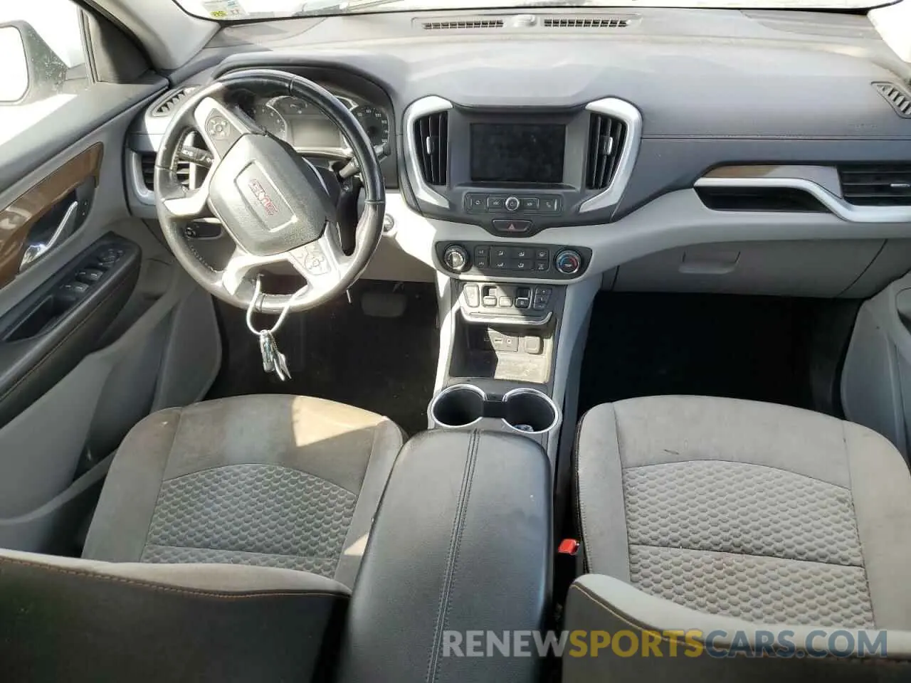 8 Photograph of a damaged car 3GKALMEV6KL211365 GMC TERRAIN 2019