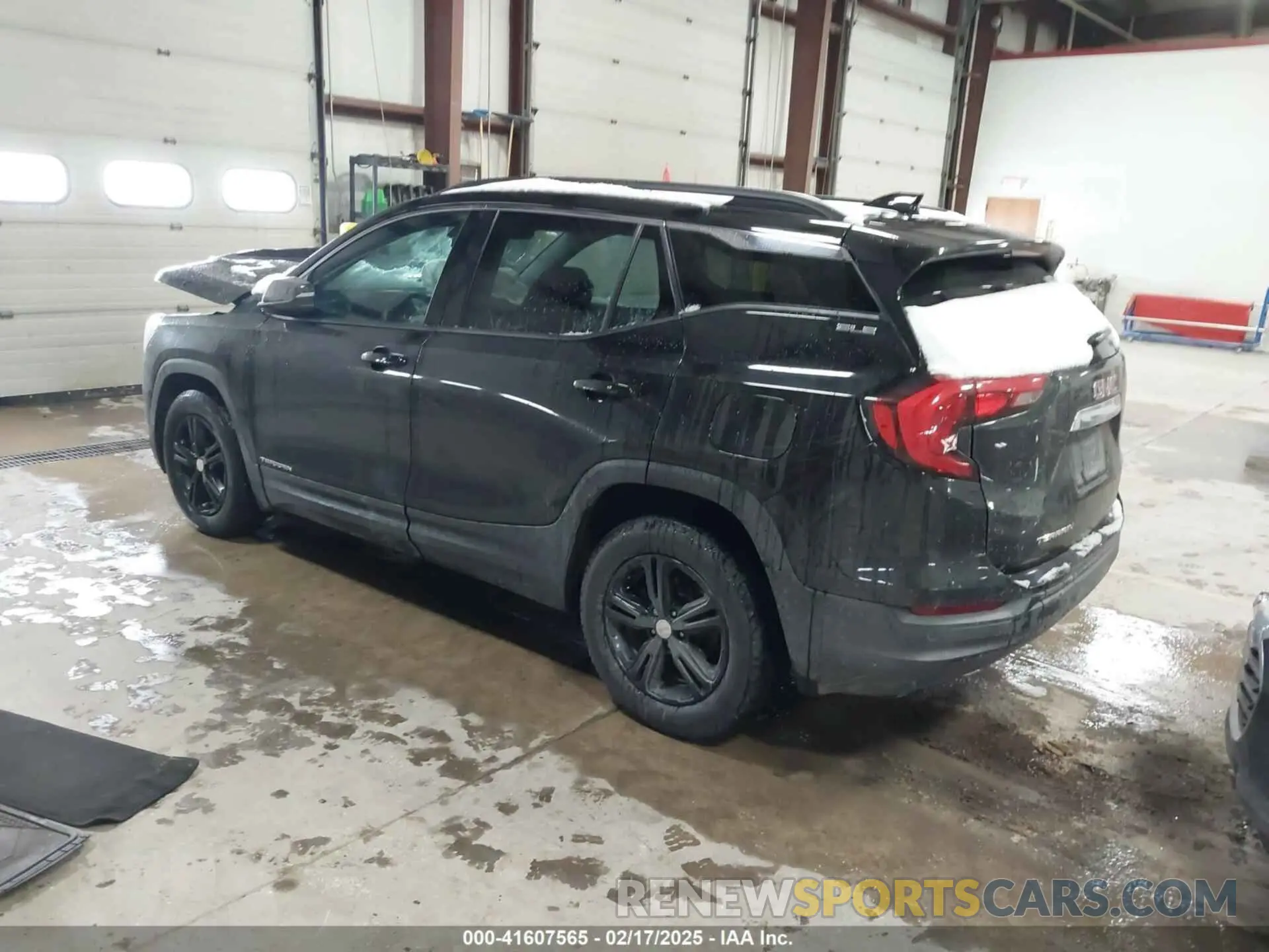 3 Photograph of a damaged car 3GKALMEV6KL244771 GMC TERRAIN 2019