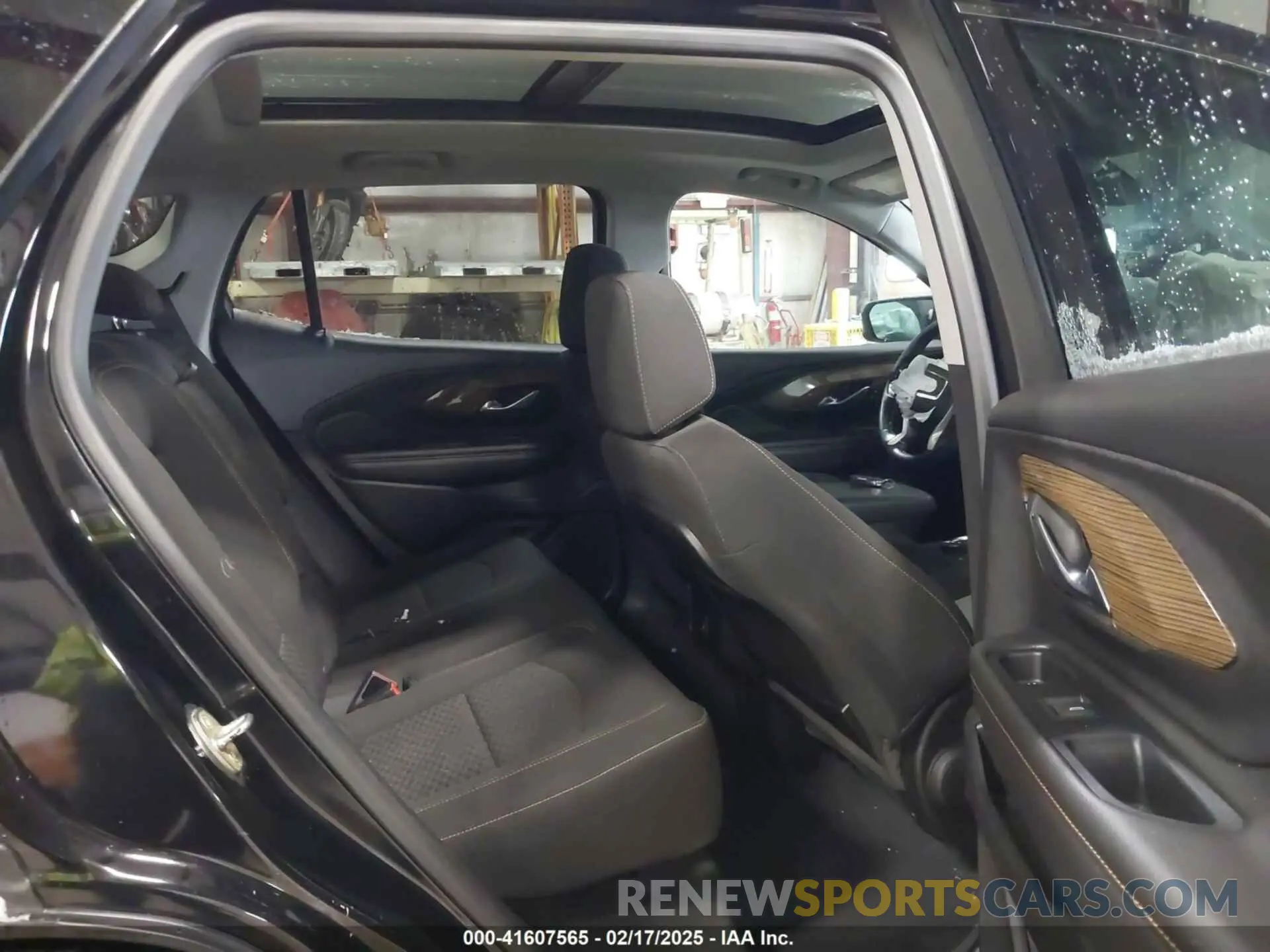 8 Photograph of a damaged car 3GKALMEV6KL244771 GMC TERRAIN 2019