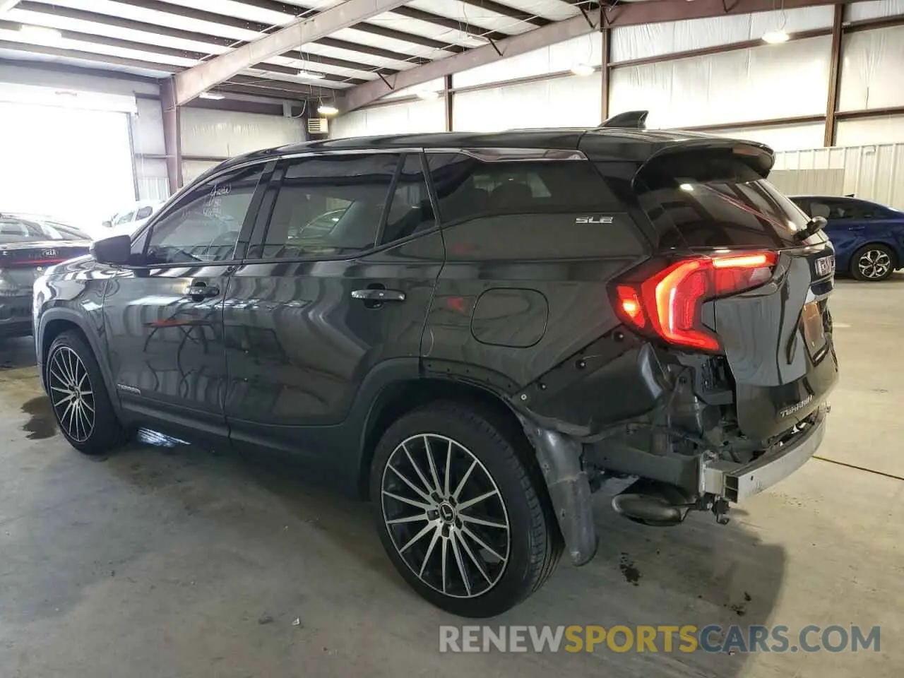 2 Photograph of a damaged car 3GKALMEV6KL251512 GMC TERRAIN 2019