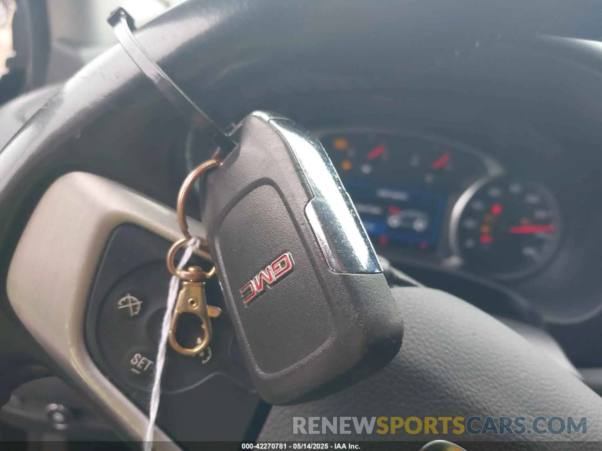 11 Photograph of a damaged car 3GKALMEV6KL252966 GMC TERRAIN 2019