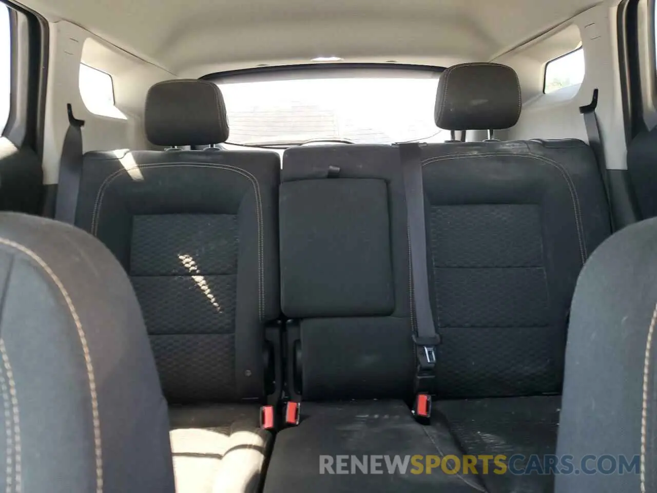 10 Photograph of a damaged car 3GKALMEV6KL346636 GMC TERRAIN 2019