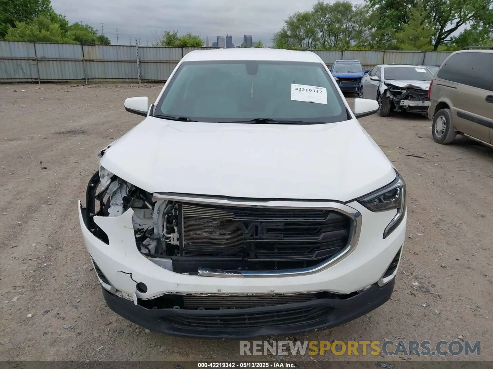 12 Photograph of a damaged car 3GKALMEV7KL237988 GMC TERRAIN 2019