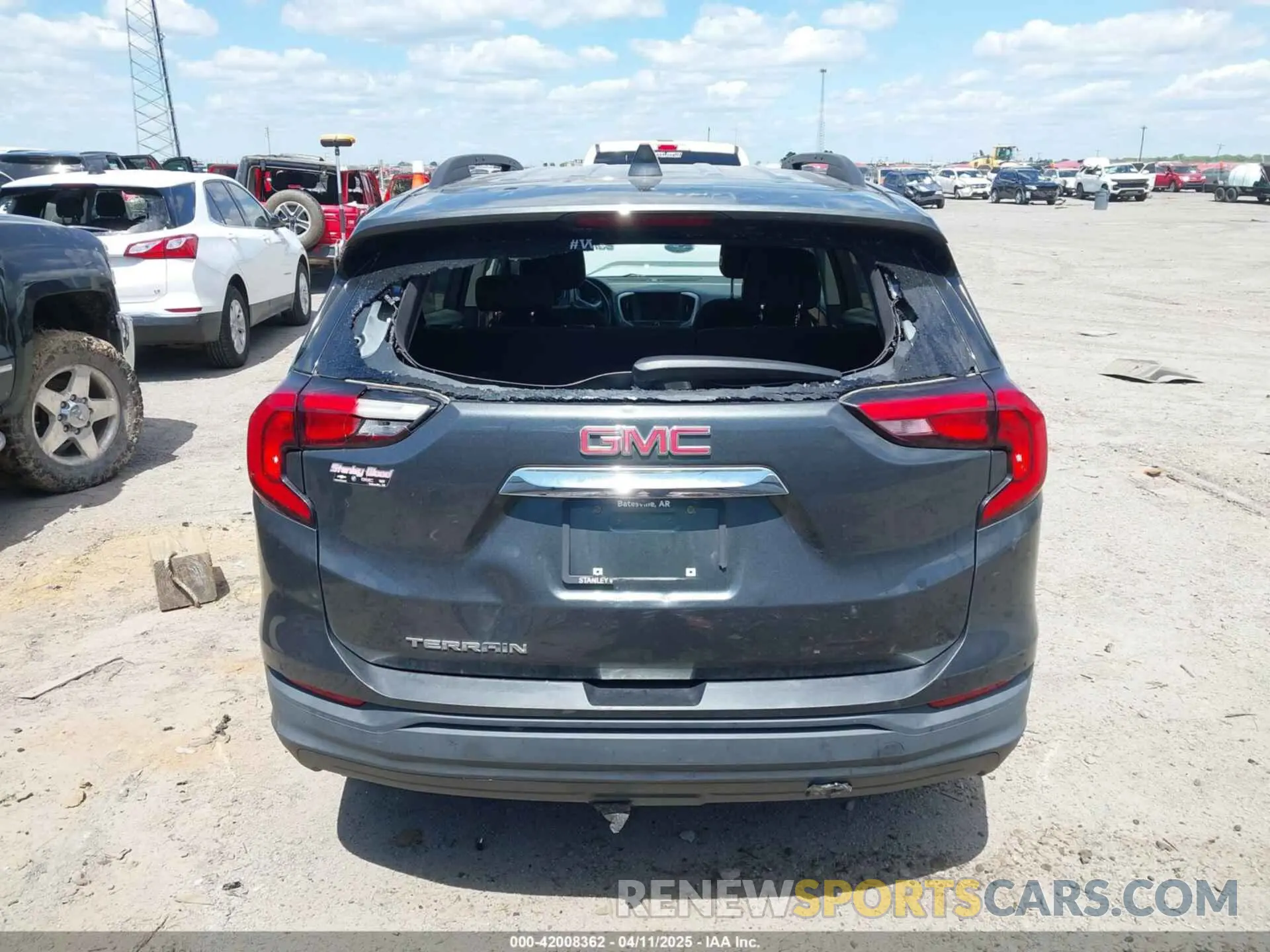16 Photograph of a damaged car 3GKALMEV7KL381444 GMC TERRAIN 2019