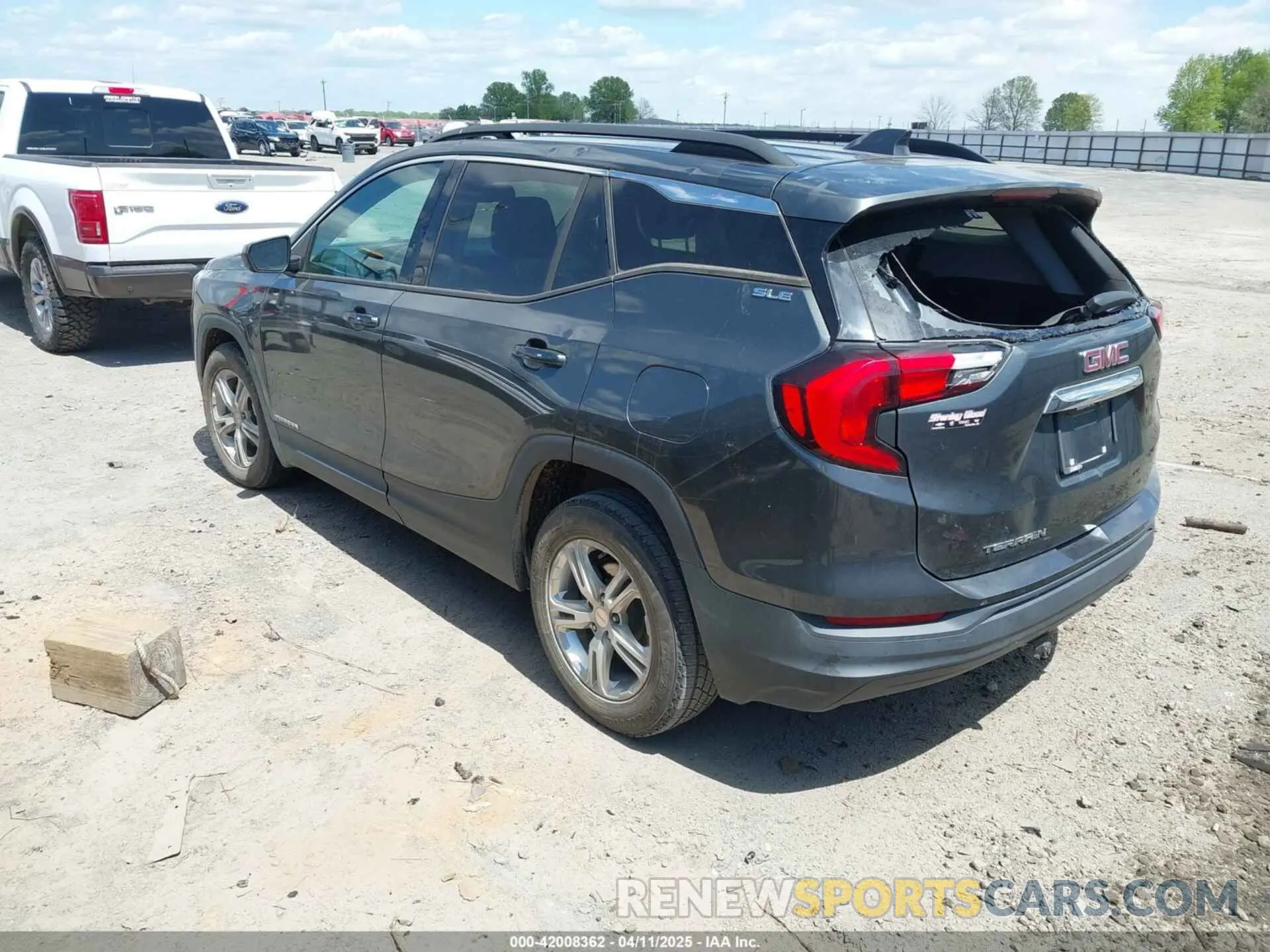 3 Photograph of a damaged car 3GKALMEV7KL381444 GMC TERRAIN 2019