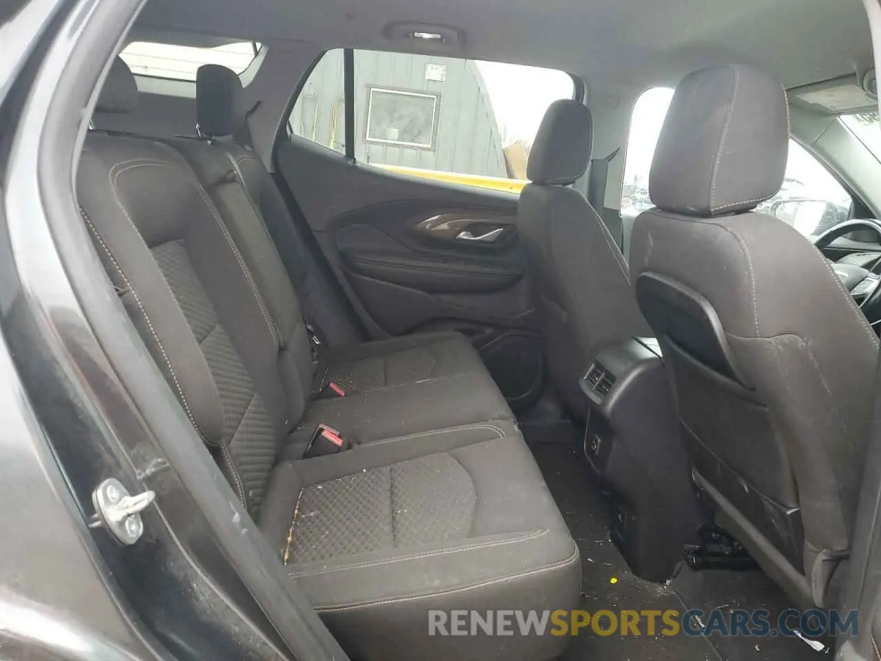 11 Photograph of a damaged car 3GKALMEV8KL269395 GMC TERRAIN 2019