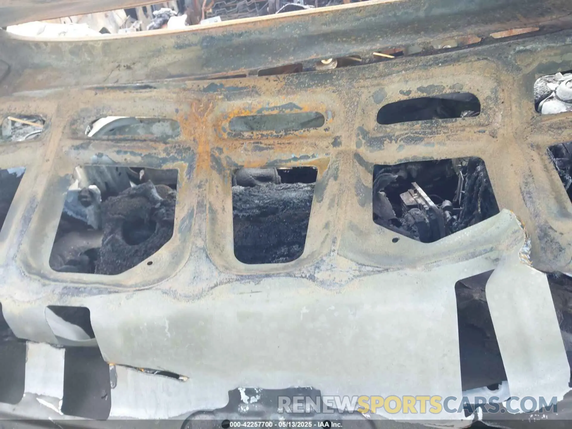 10 Photograph of a damaged car 3GKALMEV8KL288903 GMC TERRAIN 2019