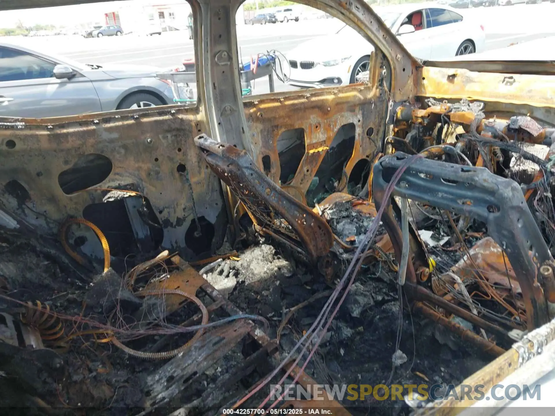 8 Photograph of a damaged car 3GKALMEV8KL288903 GMC TERRAIN 2019