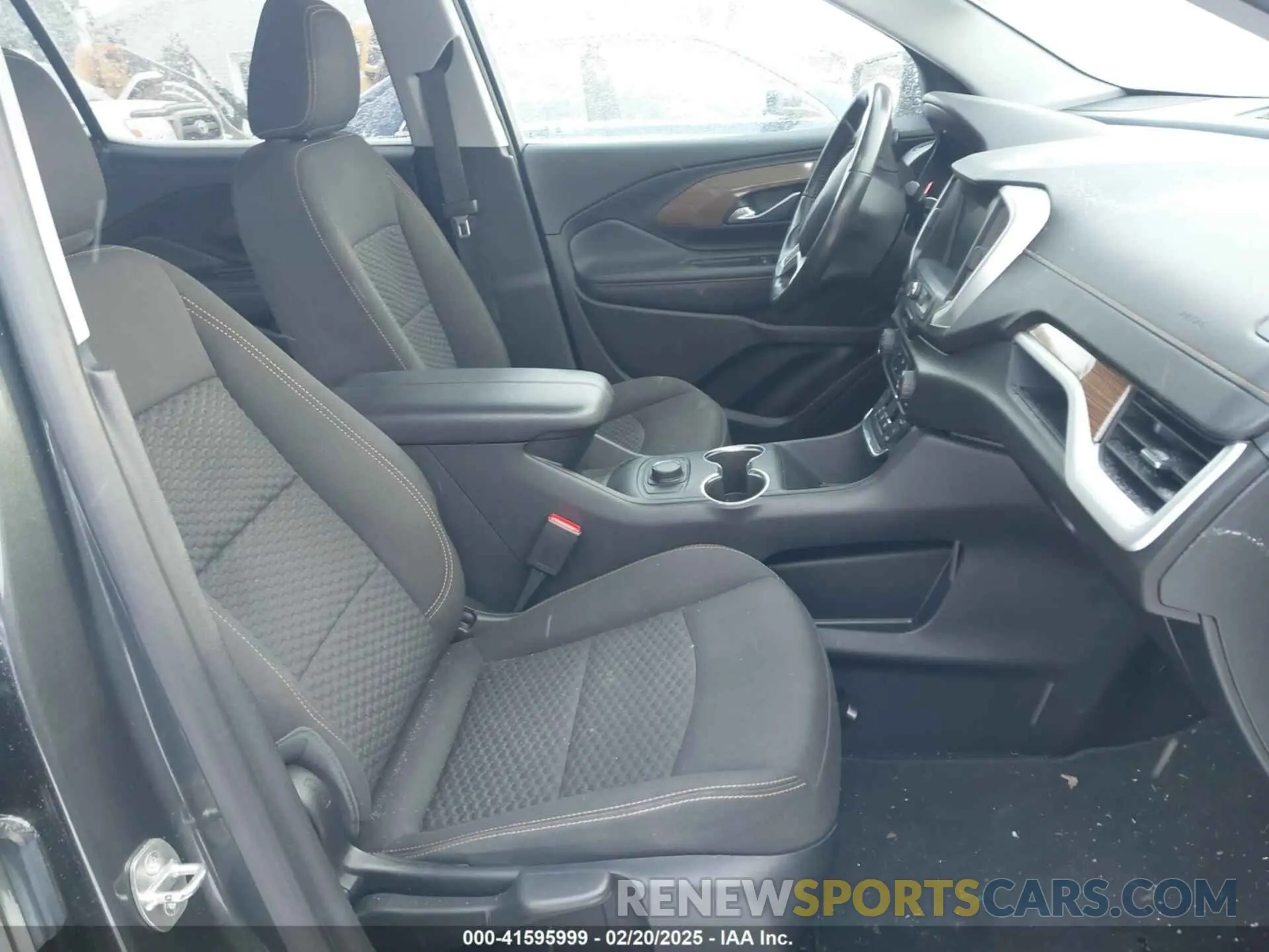 5 Photograph of a damaged car 3GKALMEV8KL296368 GMC TERRAIN 2019